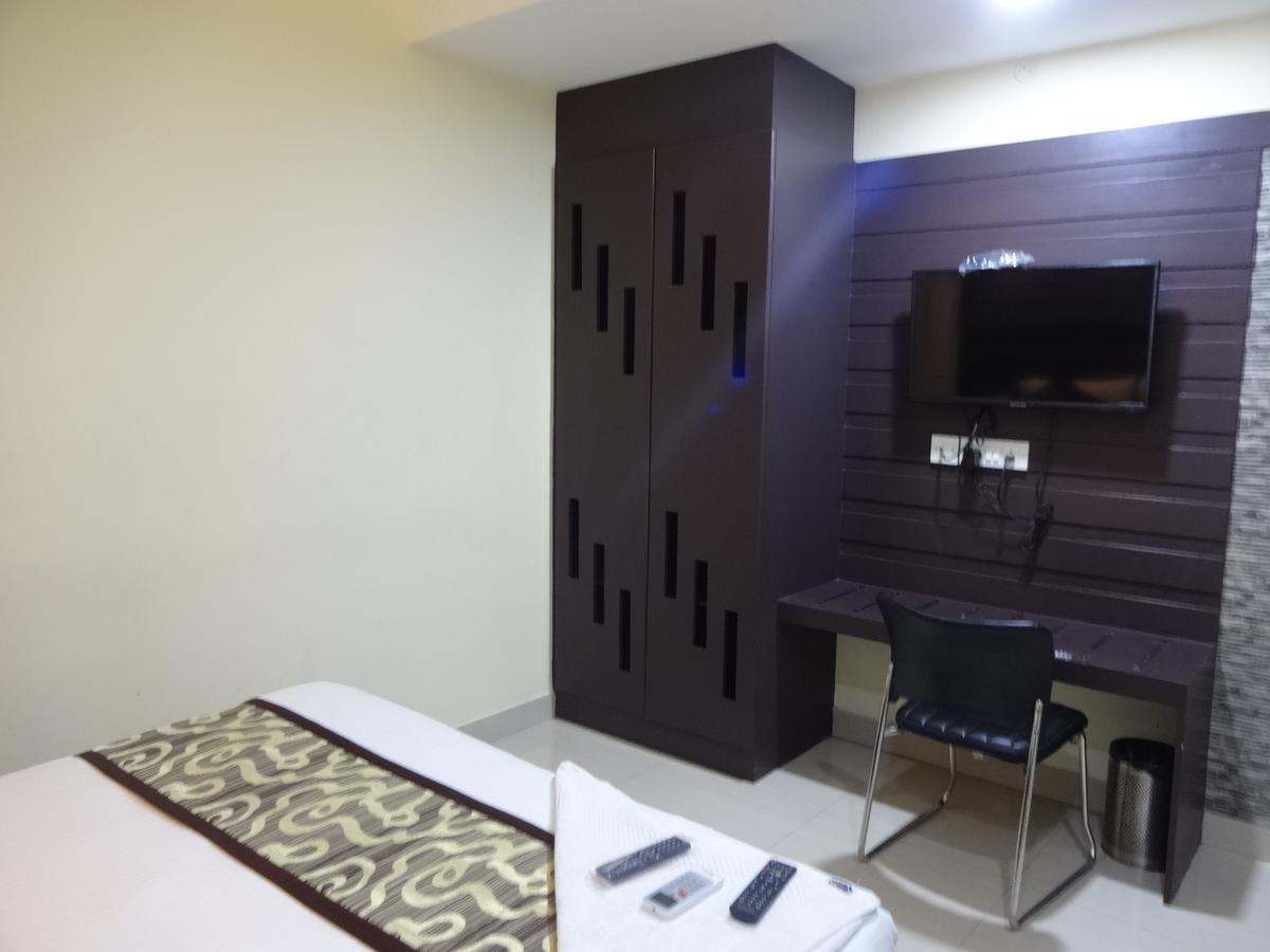 Hotel White Mount Τσενάι Εξωτερικό φωτογραφία